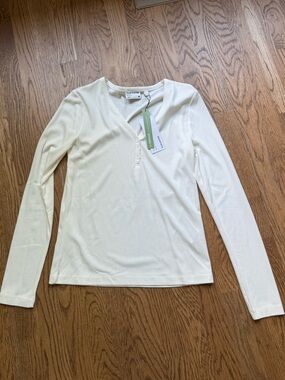 NWT ribbed long sleeve Frank and Oak Henley. Size small.